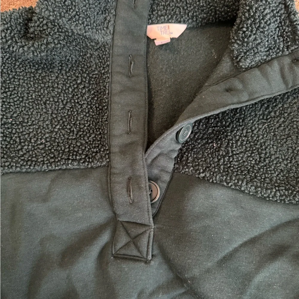 Warm pullover - Picture 4 of 4